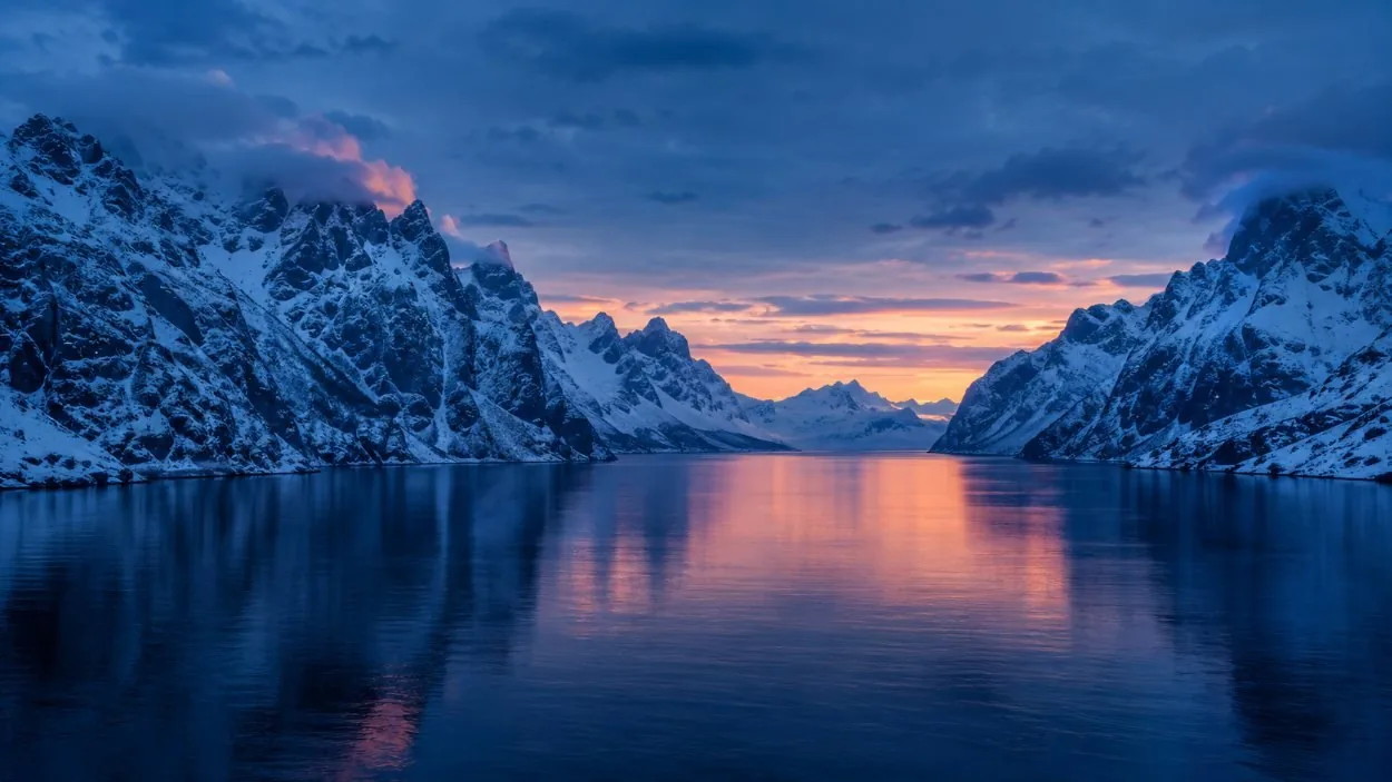 A Kvænangen fjord arm in midwinter, the water the herring shoals winter in